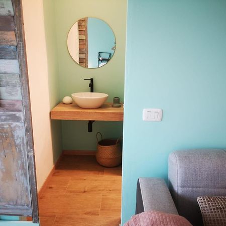 Ferienwohnung Savona In Flip Flops Exterior foto