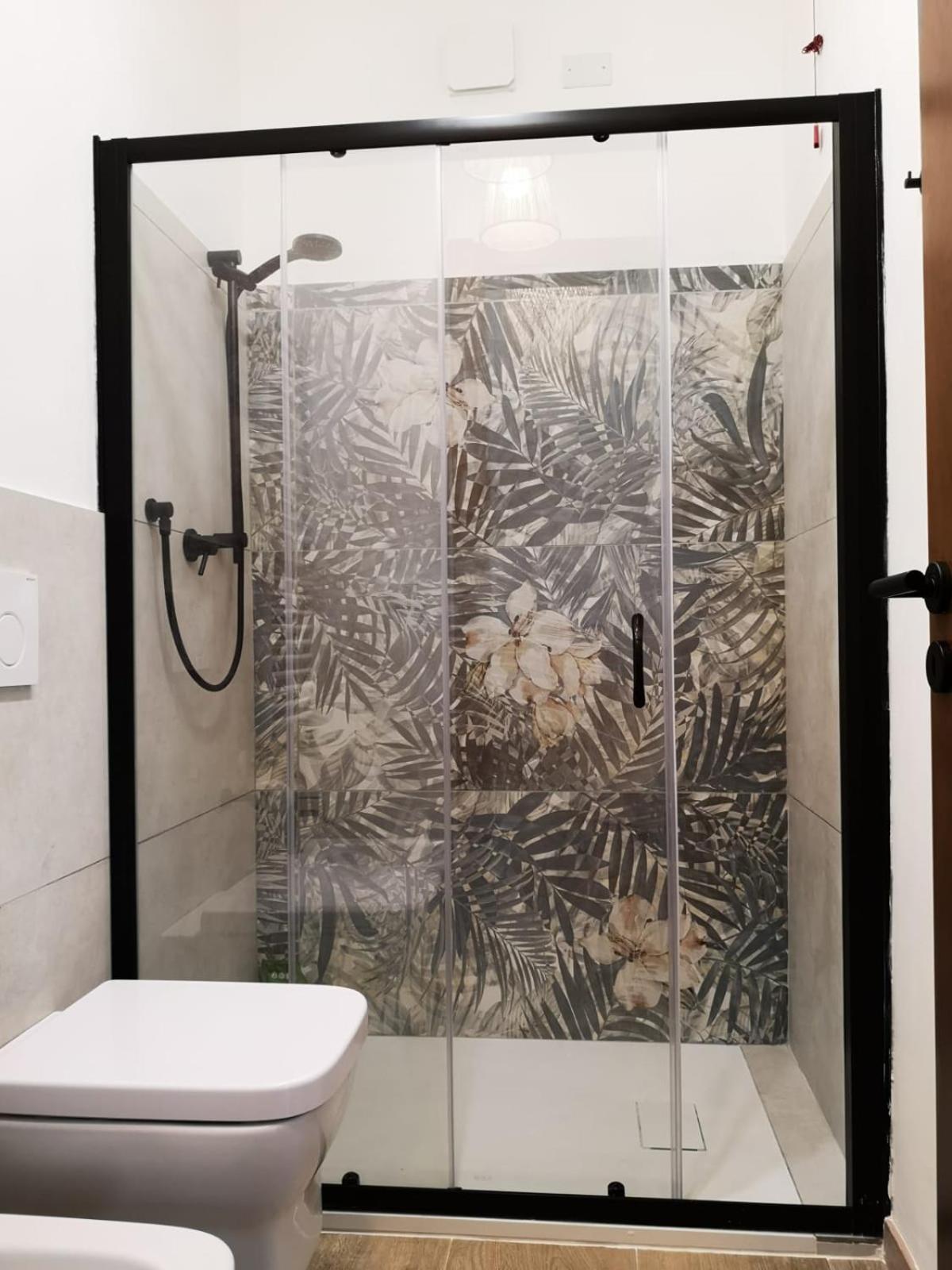 Ferienwohnung Savona In Flip Flops Exterior foto